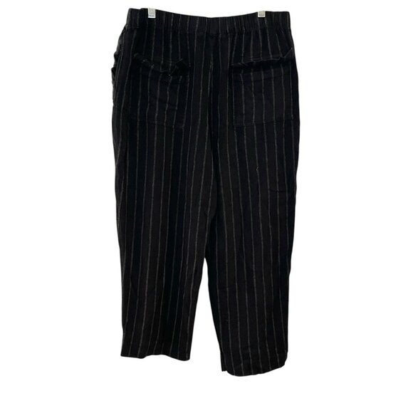 Zara Black Pinstripe Tapered Leg Crop Dress Pants Elastic Waist *FLAW* Size M‎ - Picture 2 of 4